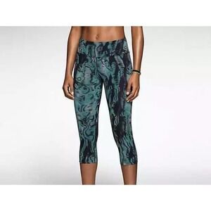 Nike Womens Legendary Waves Capri Tights Blue Dry Fit 622185 010 Size XL‎